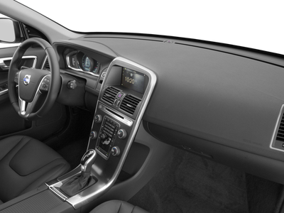 2016 Volvo XC60 T6 Drive-E