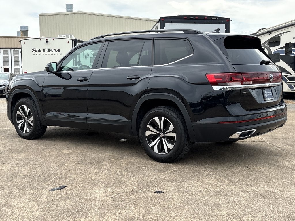 2024 Volkswagen Atlas 2.0T SE