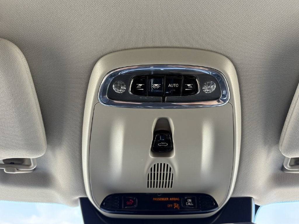 2020 Volvo XC90 Momentum
