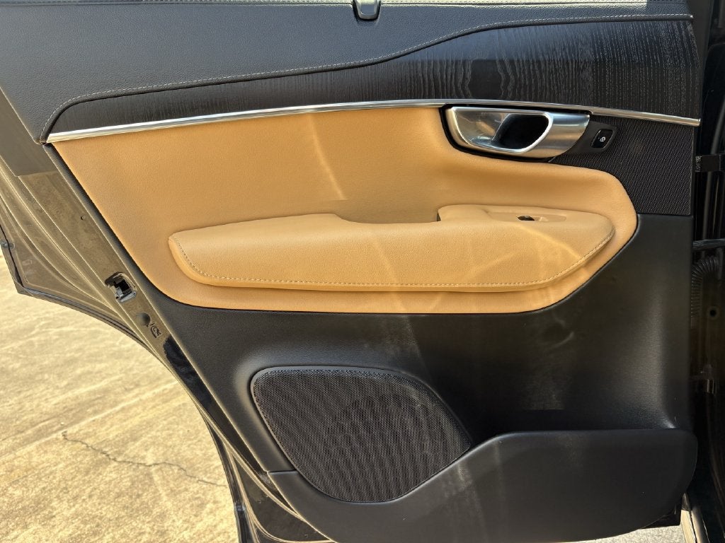2022 Volvo XC90 Inscription