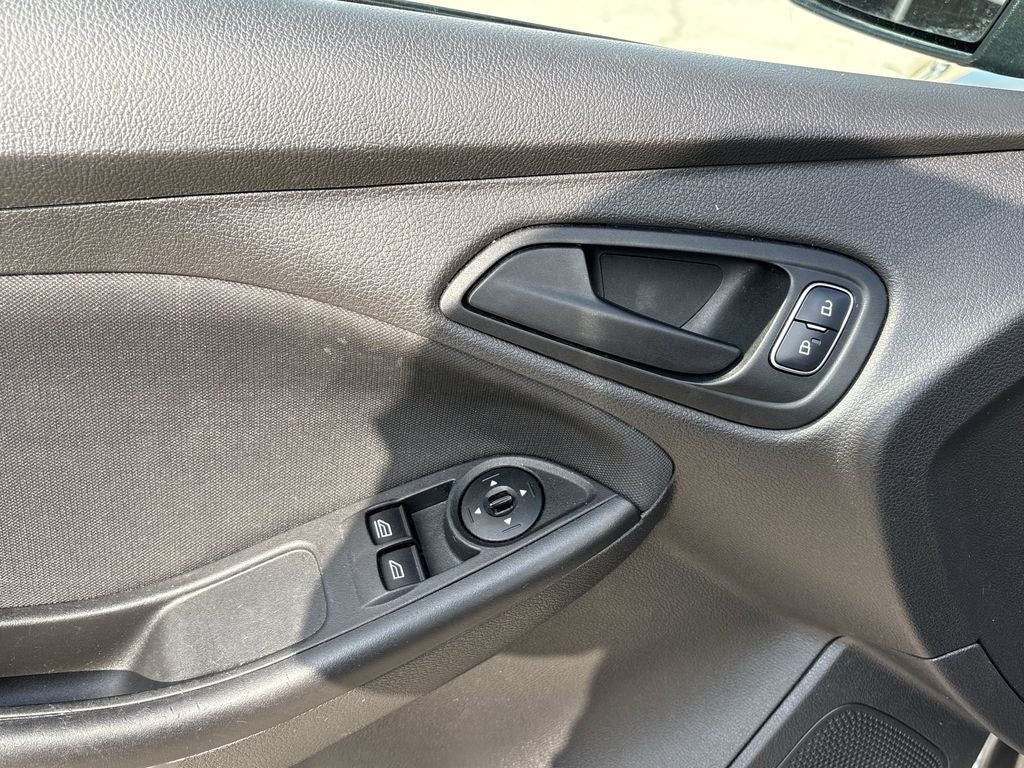 2018 Ford Focus S