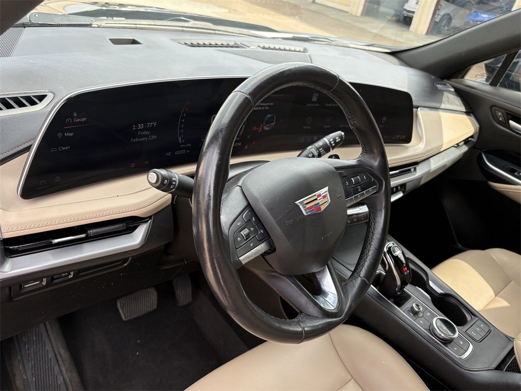 2024 Cadillac XT4 Luxury