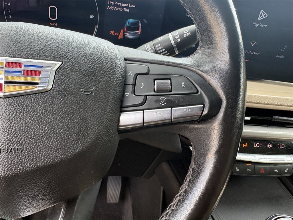 2024 Cadillac XT4 Luxury