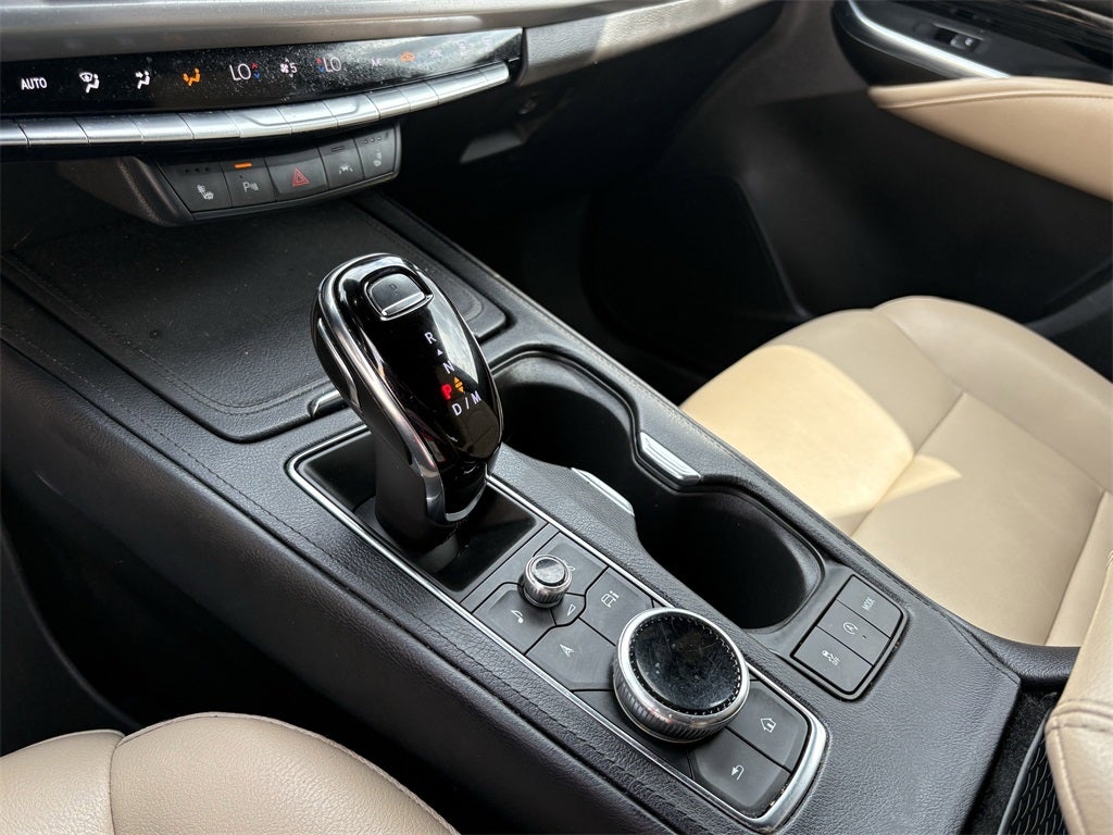 2024 Cadillac XT4 Luxury