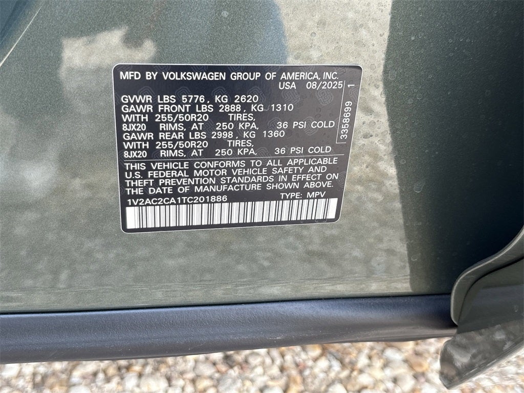 2026 Volkswagen Atlas Cross Sport 2.0T SEL R-Line Black