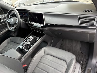 2026 Volkswagen Atlas Cross Sport 2.0T SEL R-Line Black