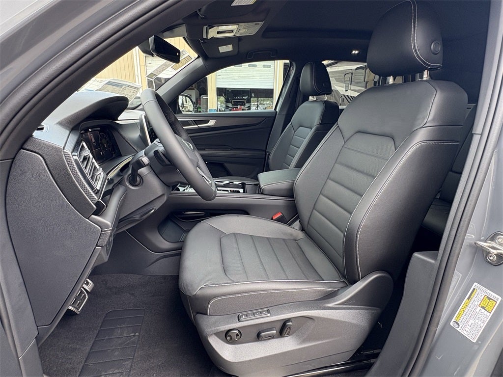 2026 Volkswagen Atlas Cross Sport 2.0T SEL R-Line Black