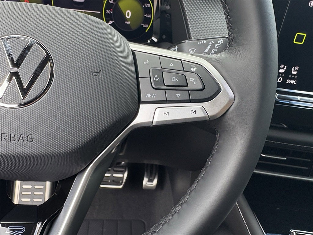 2026 Volkswagen Atlas Cross Sport 2.0T SEL R-Line Black