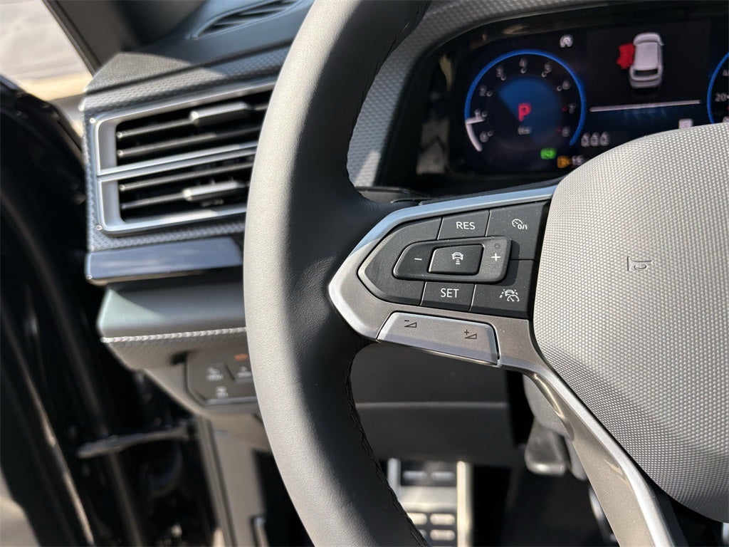 2026 Volkswagen Atlas Cross Sport 2.0T SEL R-Line Black