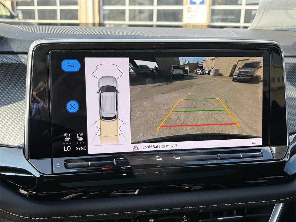 2026 Volkswagen Atlas Cross Sport 2.0T SEL R-Line Black