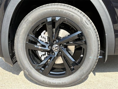 2026 Volkswagen Atlas Cross Sport 2.0T SEL R-Line Black