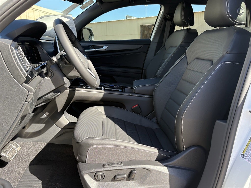 2026 Volkswagen Atlas Cross Sport 2.0T SEL R-Line Black