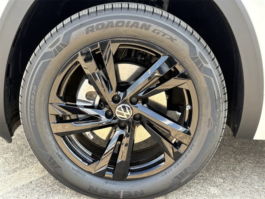 2026 Volkswagen Atlas Cross Sport 2.0T SEL R-Line Black