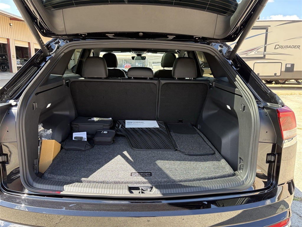 2026 Volkswagen Atlas Cross Sport 2.0T SEL