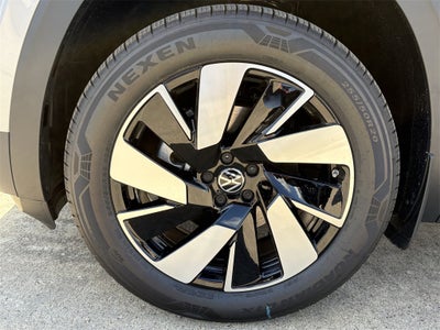 2026 Volkswagen Atlas Cross Sport 2.0T SEL