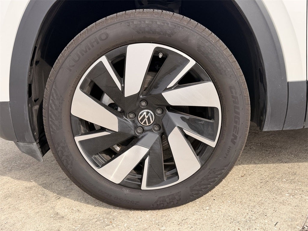 2025 Volkswagen Atlas Cross Sport 2.0T SEL 4 MOTION