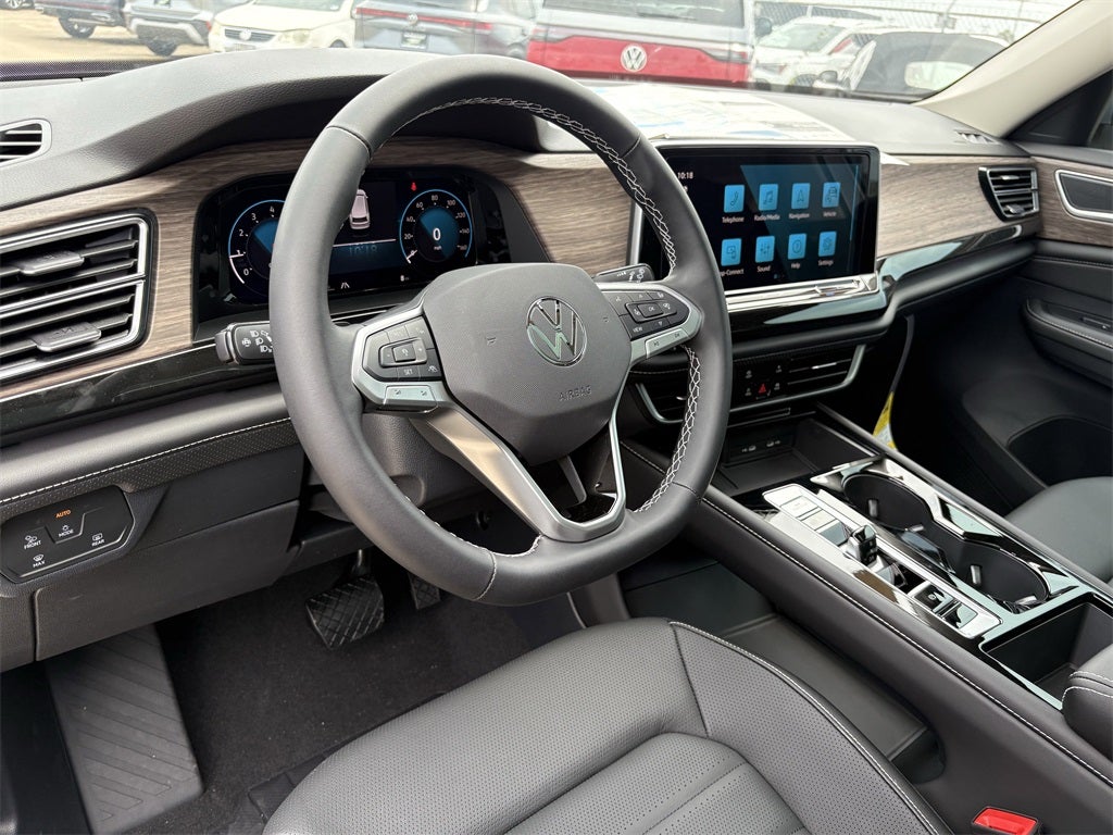 2025 Volkswagen Atlas 2.0T SEL