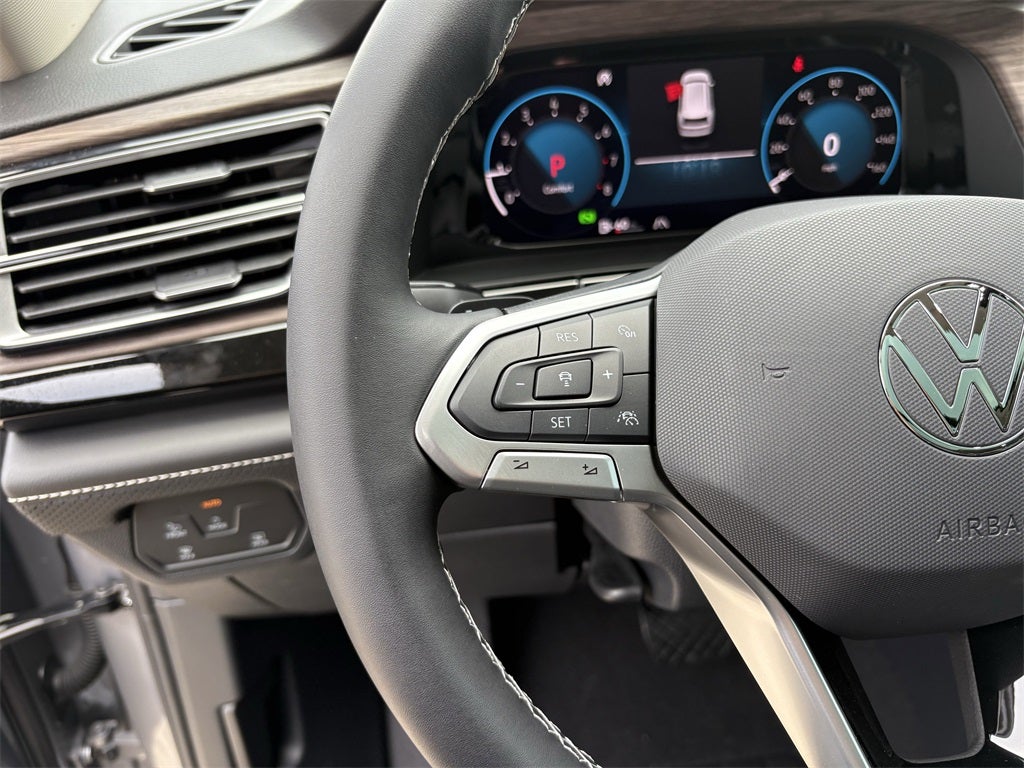 2025 Volkswagen Atlas 2.0T SEL