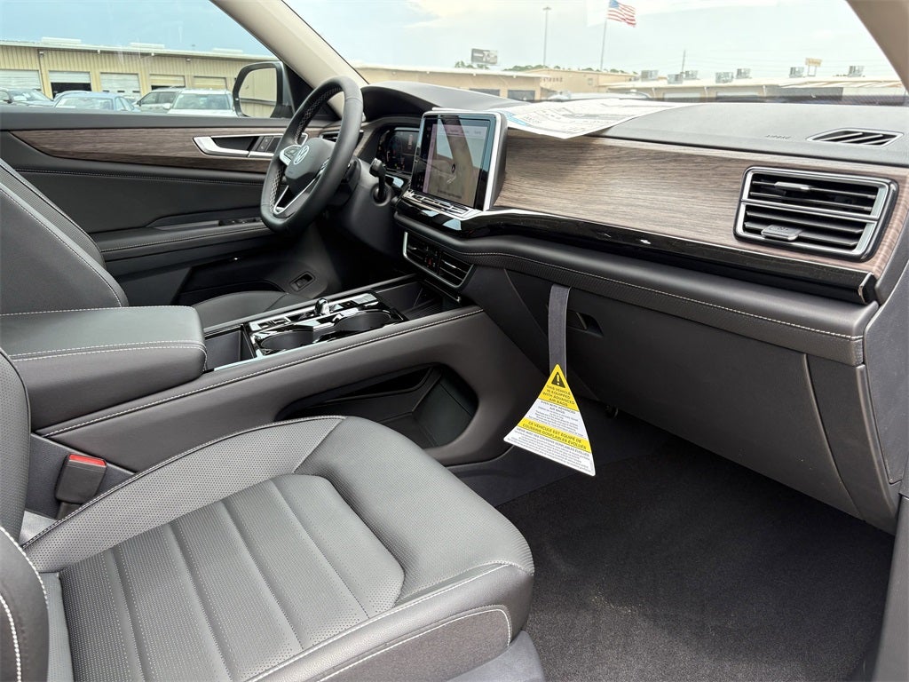 2025 Volkswagen Atlas 2.0T SEL