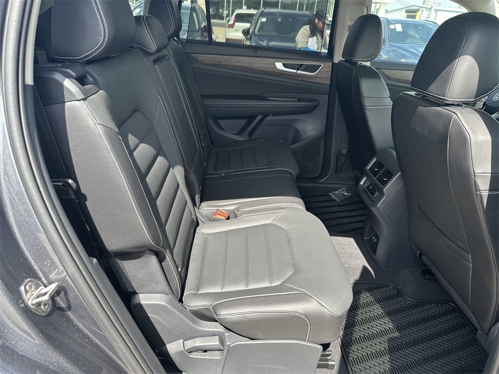 2024 Volkswagen Atlas 2.0T SEL