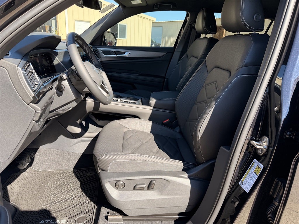 2026 Volkswagen Atlas Cross Sport 2.0T SE