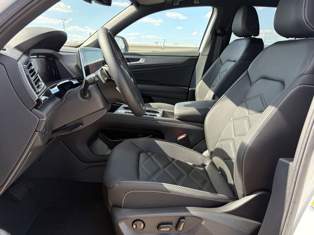 2026 Volkswagen Atlas Cross Sport 2.0T SE
