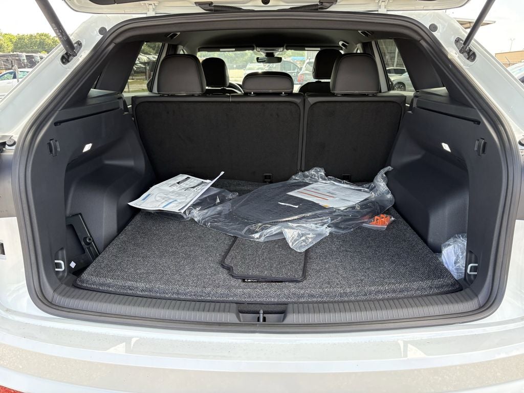 2026 Volkswagen Atlas Cross Sport 2.0T SE