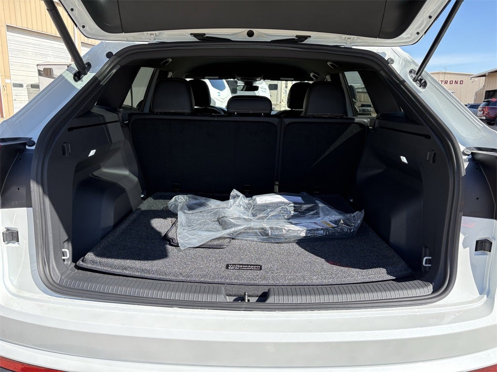 2026 Volkswagen Atlas Cross Sport 2.0T SE