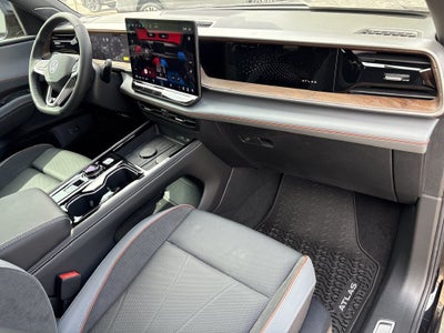 2027 Volkswagen Atlas 2.0T SEL