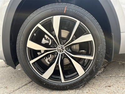 2026 Volkswagen Atlas Cross Sport 2.0T SEL Premium R-Line