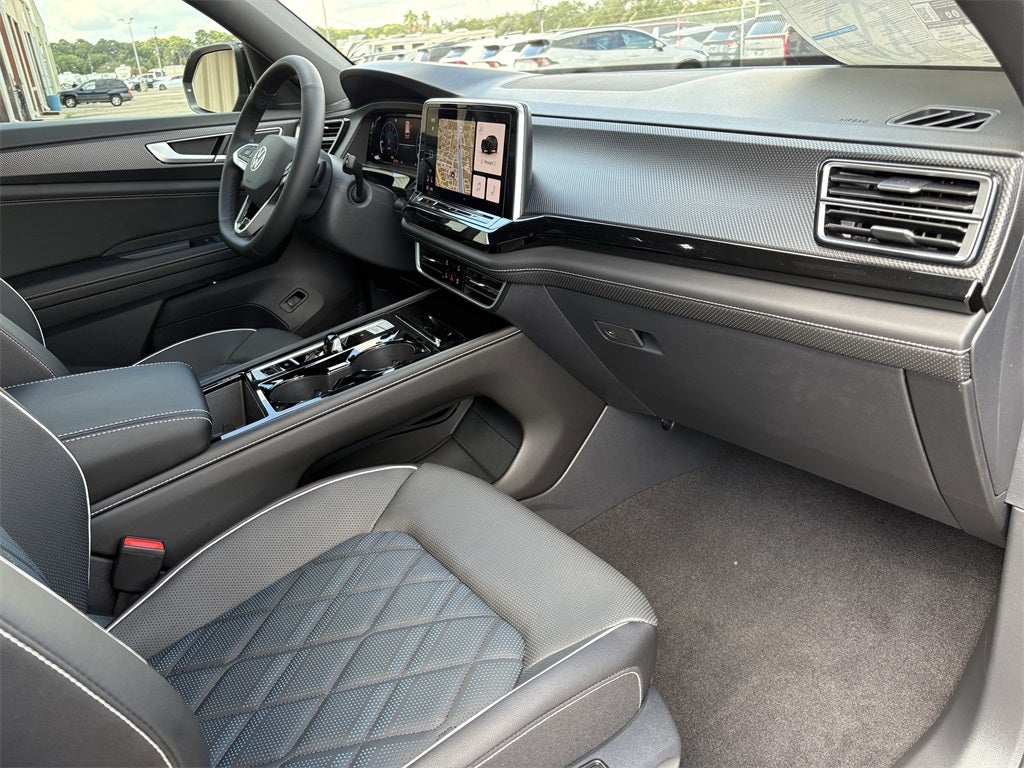 2026 Volkswagen Atlas Cross Sport 2.0T SEL Premium R-Line