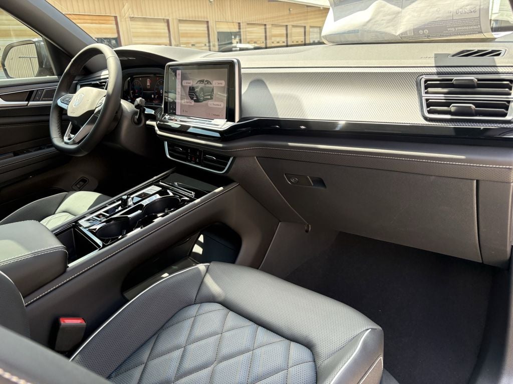 2026 Volkswagen Atlas Cross Sport 2.0T SEL Premium R-Line