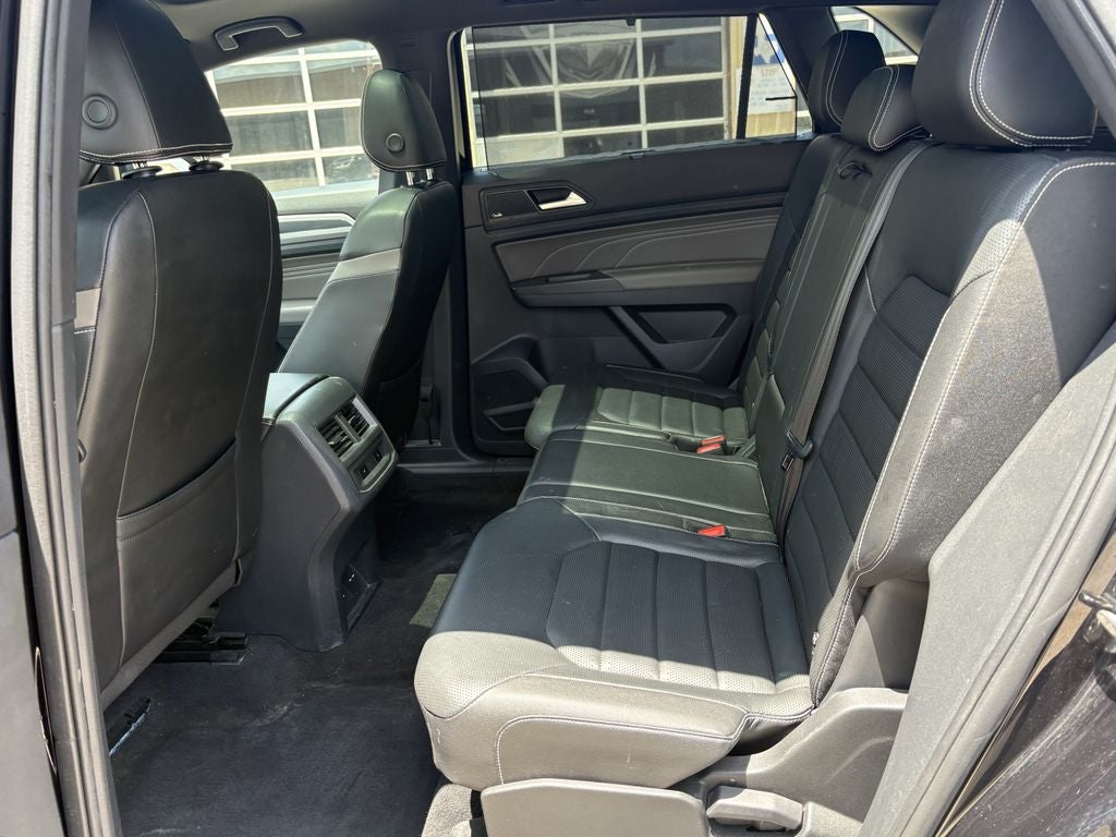 2023 Volkswagen Atlas Cross Sport 3.6L V6 SEL Premium R-Line