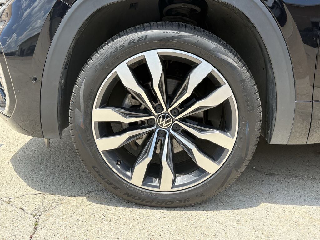 2023 Volkswagen Atlas Cross Sport 3.6L V6 SEL Premium R-Line