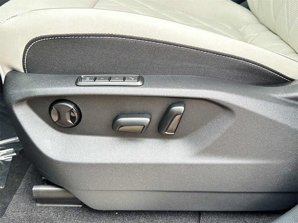 2025 Volkswagen Atlas Cross Sport 2.0T SEL Premium R-Line