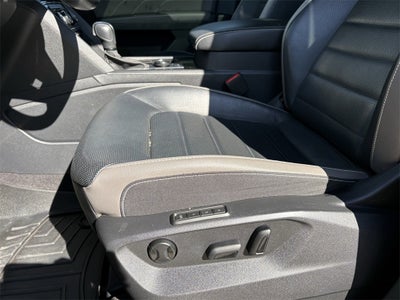 2022 Volkswagen Atlas Cross Sport 3.6L V6 SEL Premium R-Line