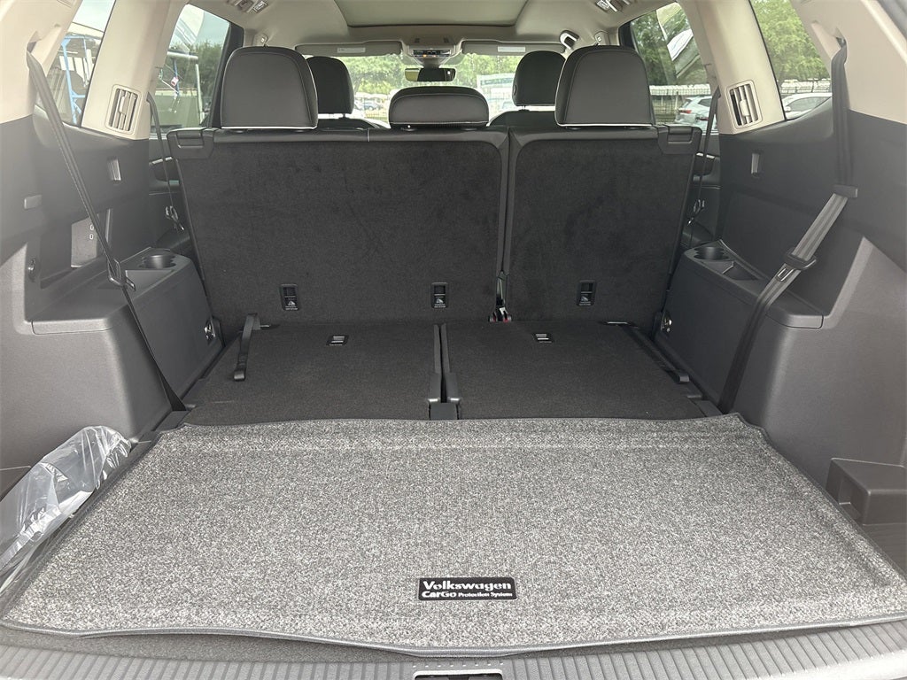 2025 Volkswagen Atlas 2.0T SEL Premium R-Line