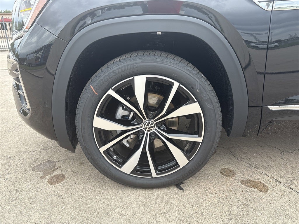 2025 Volkswagen Atlas 2.0T SEL Premium R-Line