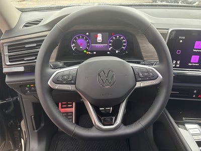 2025 Volkswagen Atlas 2.0T SEL Premium R-Line