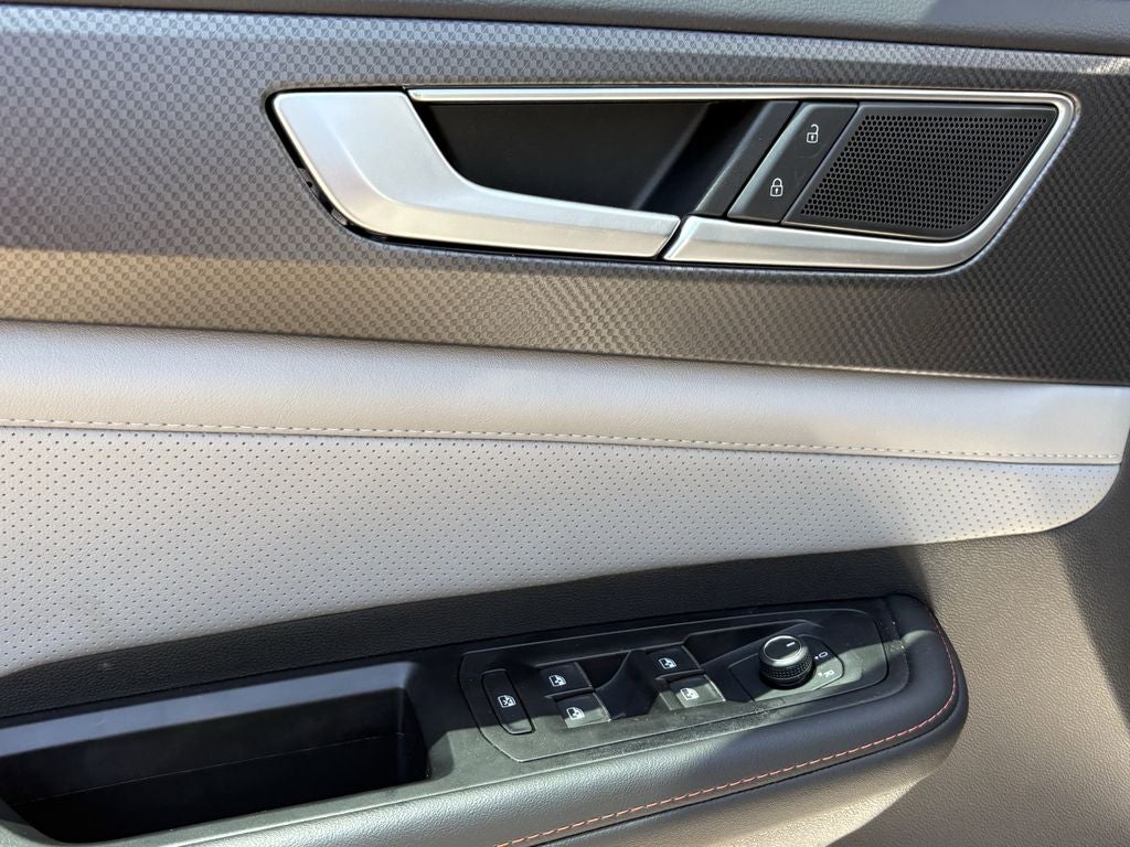 2024 Volkswagen Atlas 2.0T Peak Edition SEL