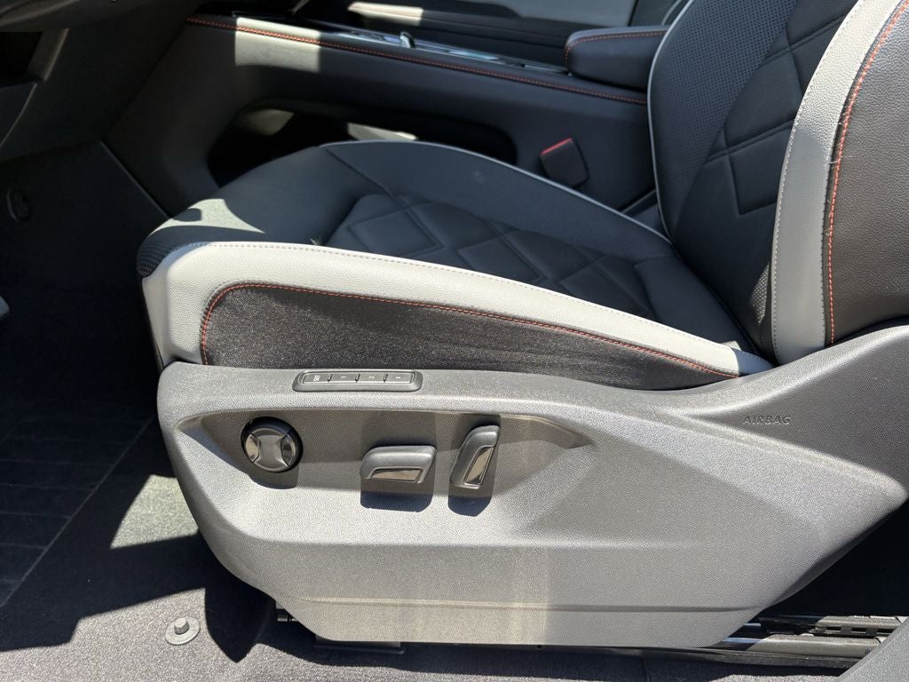 2024 Volkswagen Atlas 2.0T Peak Edition SEL