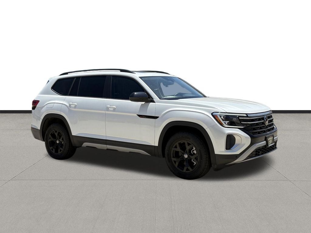 2024 Volkswagen Atlas 2.0T Peak Edition SEL