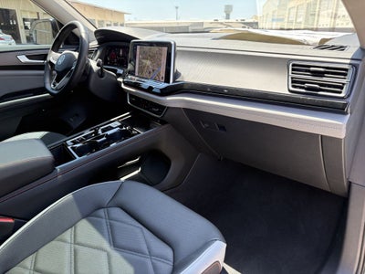 2024 Volkswagen Atlas 2.0T Peak Edition SEL