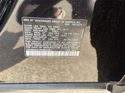 2024 Volkswagen Atlas 2.0T Peak Edition SEL