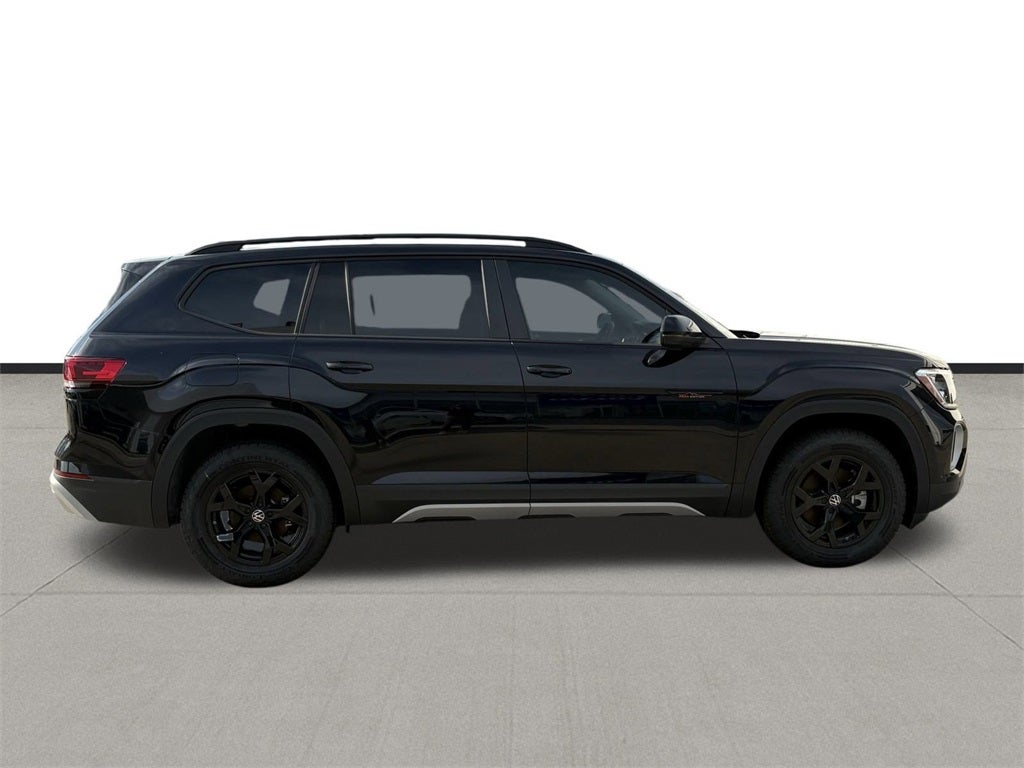 2024 Volkswagen Atlas 2.0T Peak Edition SEL