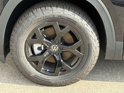 2024 Volkswagen Atlas 2.0T Peak Edition SEL