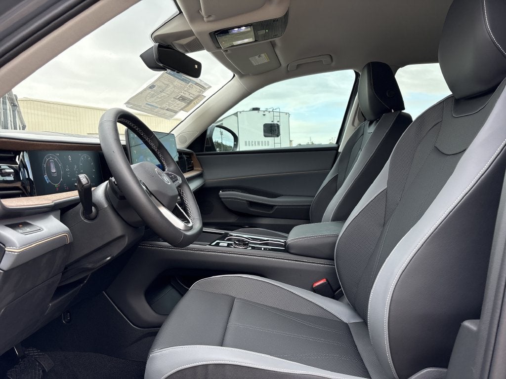 2027 Volkswagen Atlas SE w/Technology