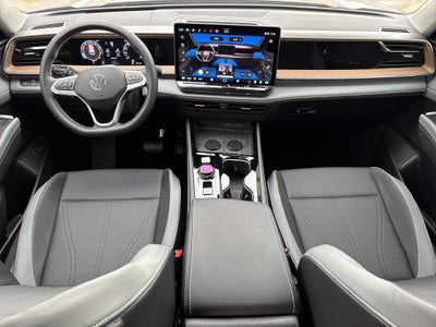 2027 Volkswagen Atlas SE w/Technology