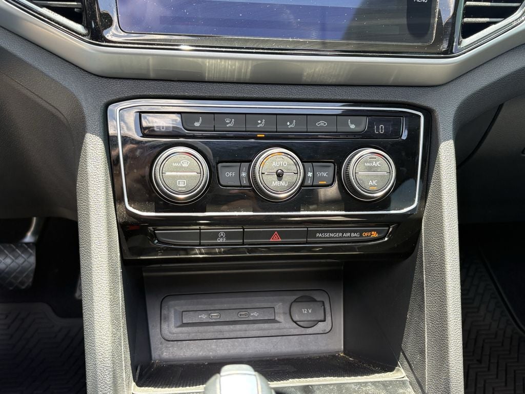 2023 Volkswagen Atlas Cross Sport 2.0T SE w/Technology