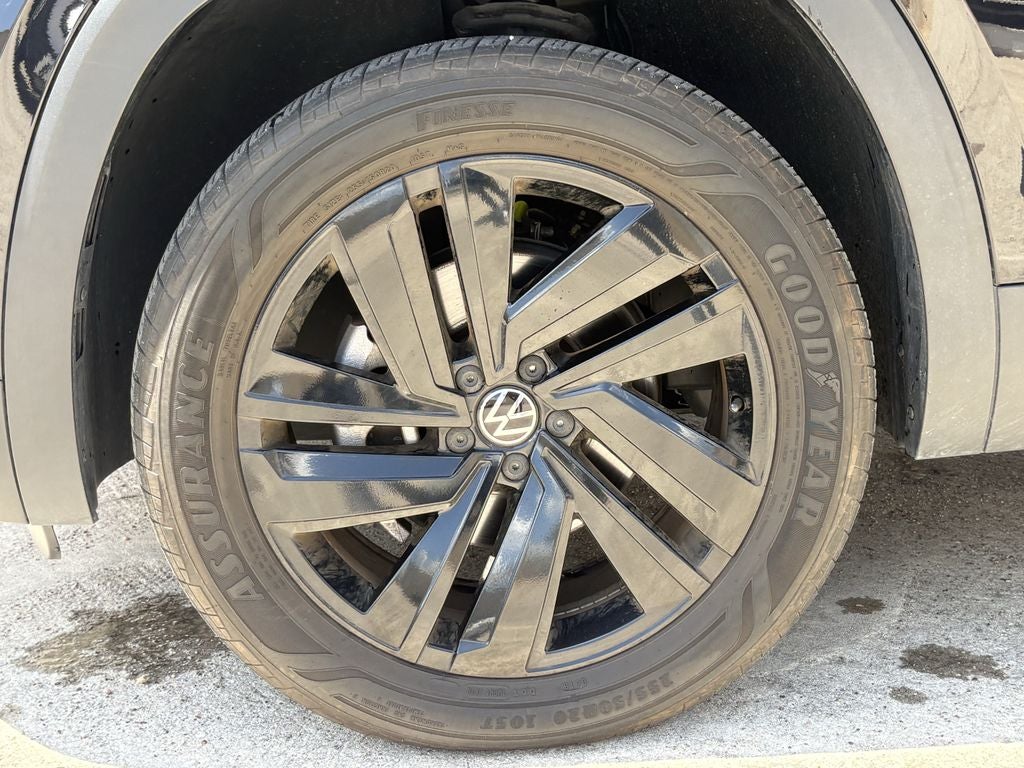 2023 Volkswagen Atlas Cross Sport 2.0T SE w/Technology